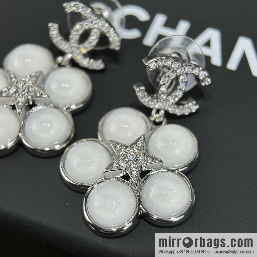 ❗️New ❗️☀️ new ☑️ chanel c2 double c snowflake stud earrings ☀️