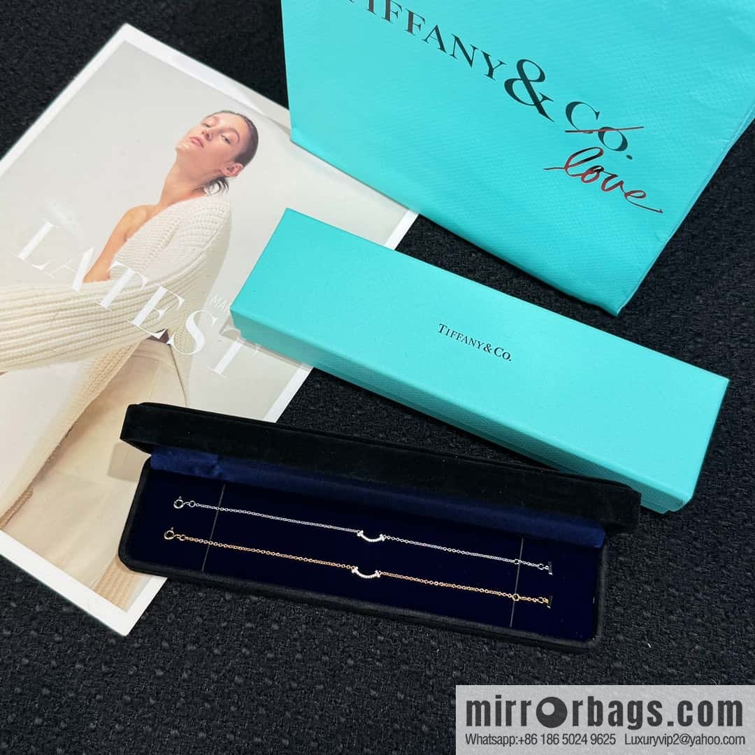 ❗️New ❗️ ☀️ Tiffany & co, classic smile bracelet ☀️