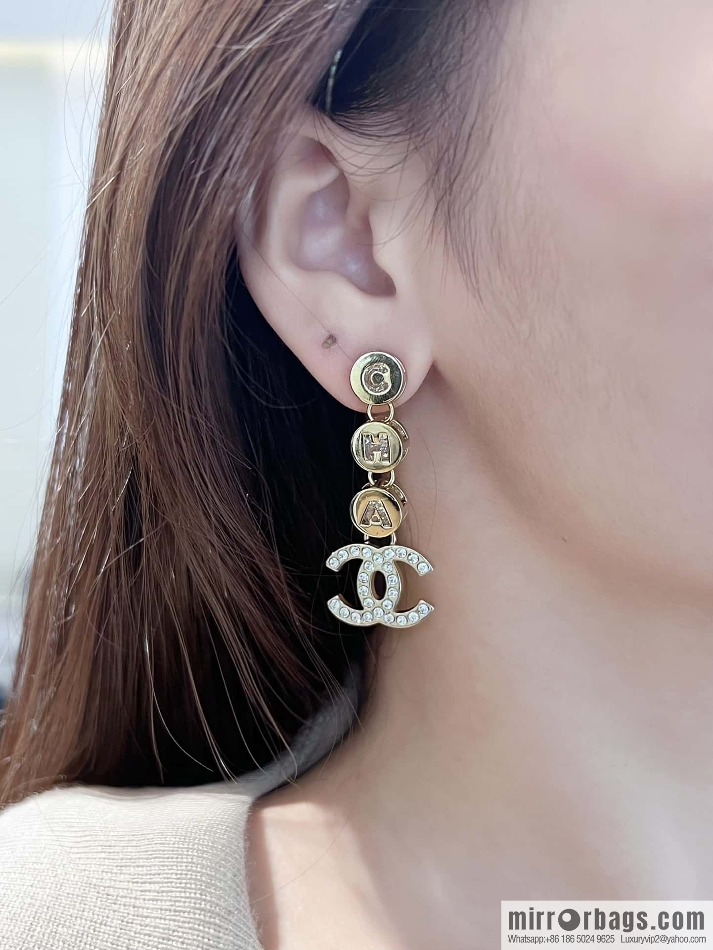 ❗️New ❗️☀️ new ☑️ chanel c4 double c round letter stud earrings ☀️