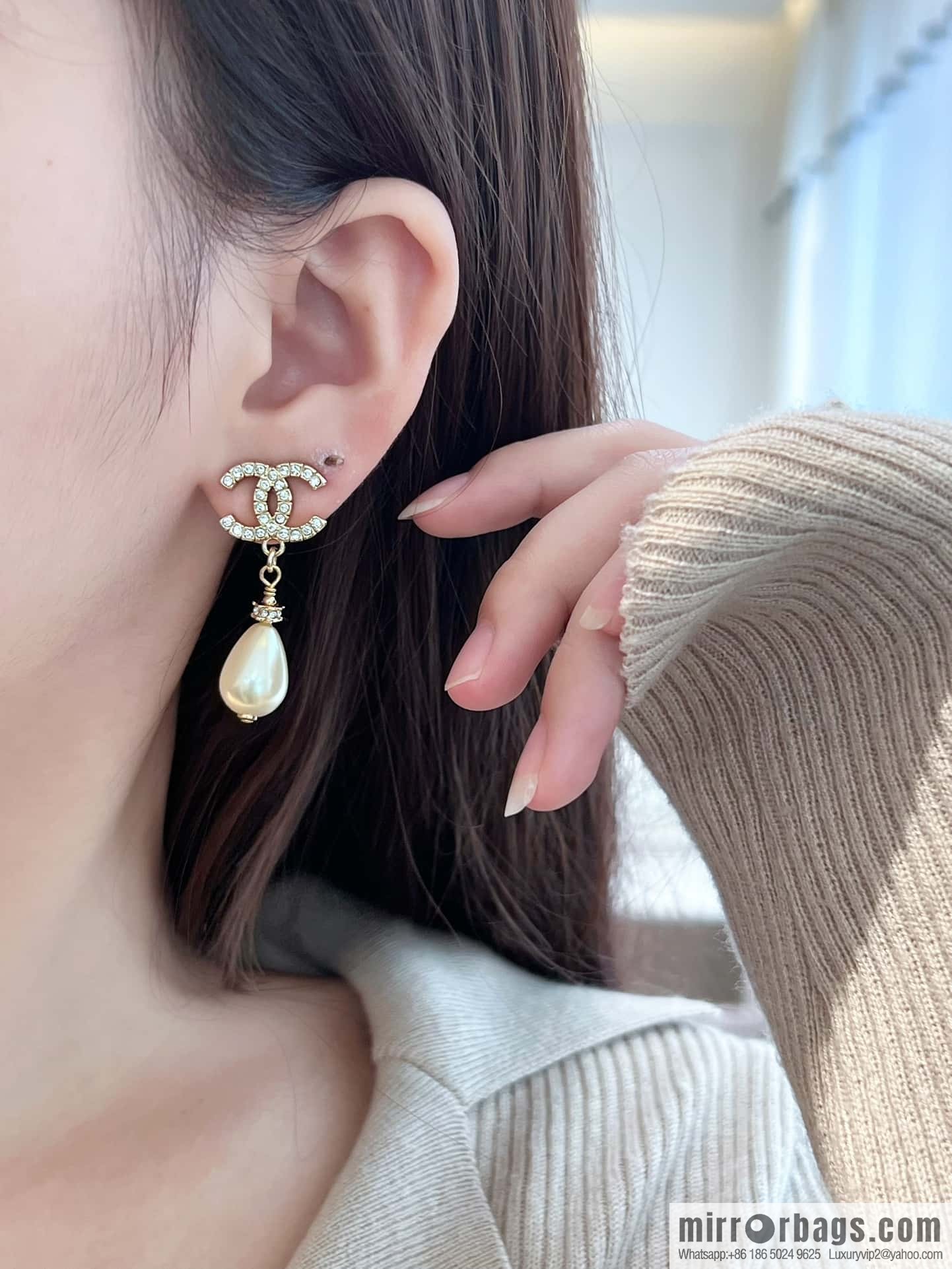 ❗️New ❗️☀️ New ☑️ Chanel c2 double c water drop pearl stud earrings ☀️