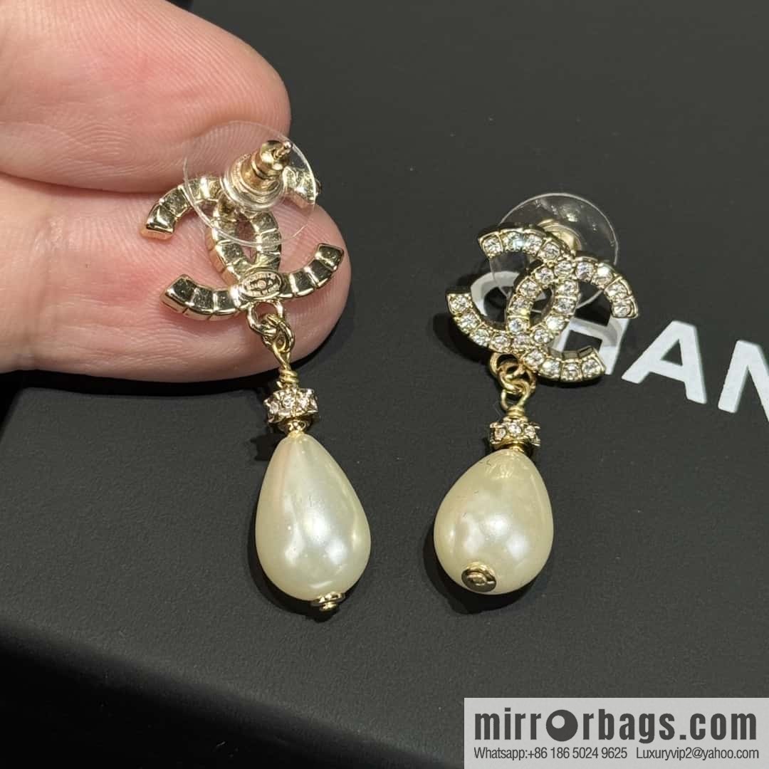❗️New ❗️☀️ New ☑️ Chanel c2 double c water drop pearl stud earrings ☀️