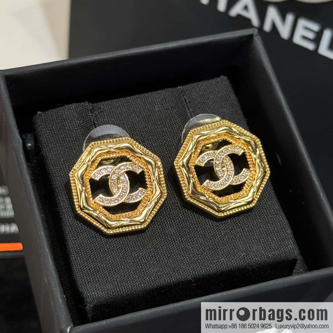 ❗️New ❗️☀️ new ☑️ chanel c1 double c octagonal stud earrings ☀️