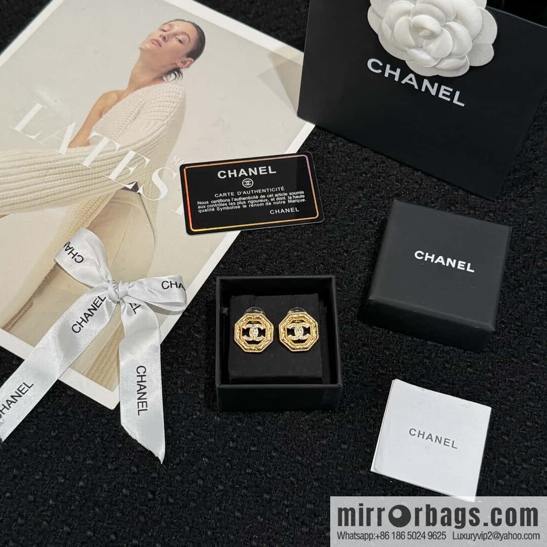 ❗️New ❗️☀️ new ☑️ chanel c1 double c octagonal stud earrings ☀️