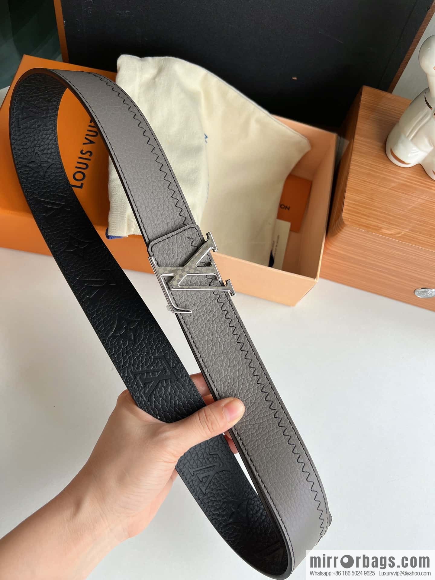 LV/Louis Vuitton Monogram lnitiales Color. Blocks Double Sided Belt 40mm