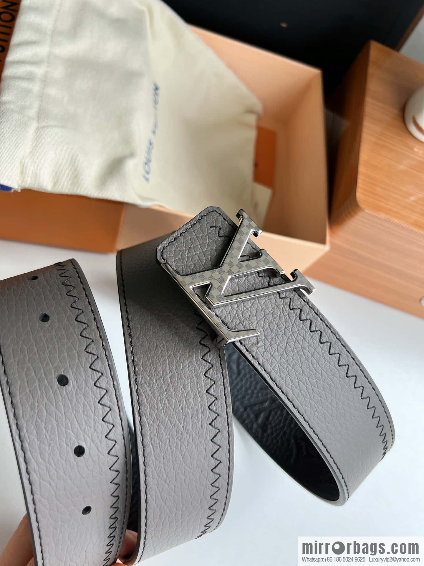 LV/Louis Vuitton Monogram lnitiales Color. Blocks Double Sided Belt 40mm