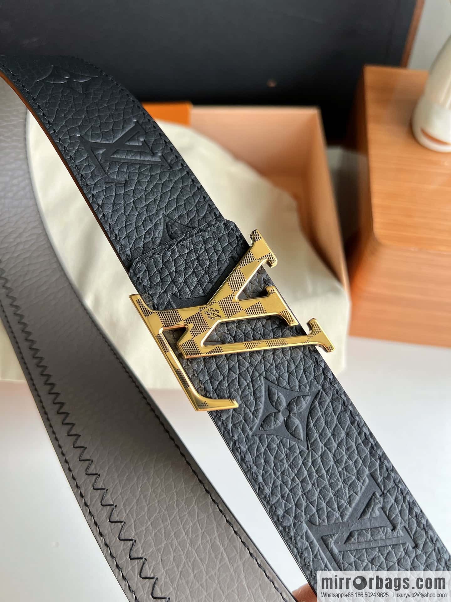 LV/Louis Vuitton Monogram lnitiales Color. Blocks Double Sided Belt 40mm