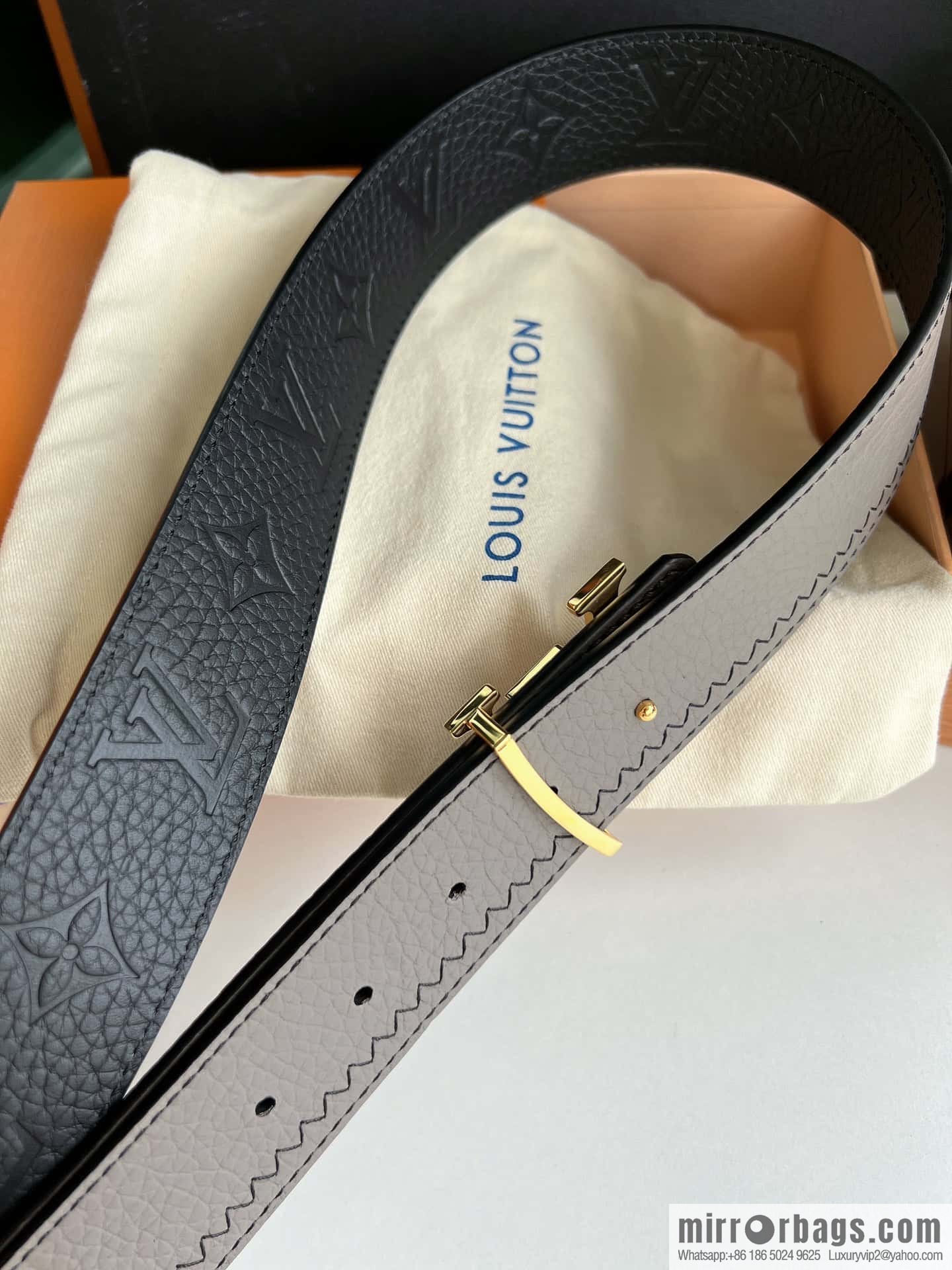 LV/Louis Vuitton Monogram lnitiales Color. Blocks Double Sided Belt 40mm