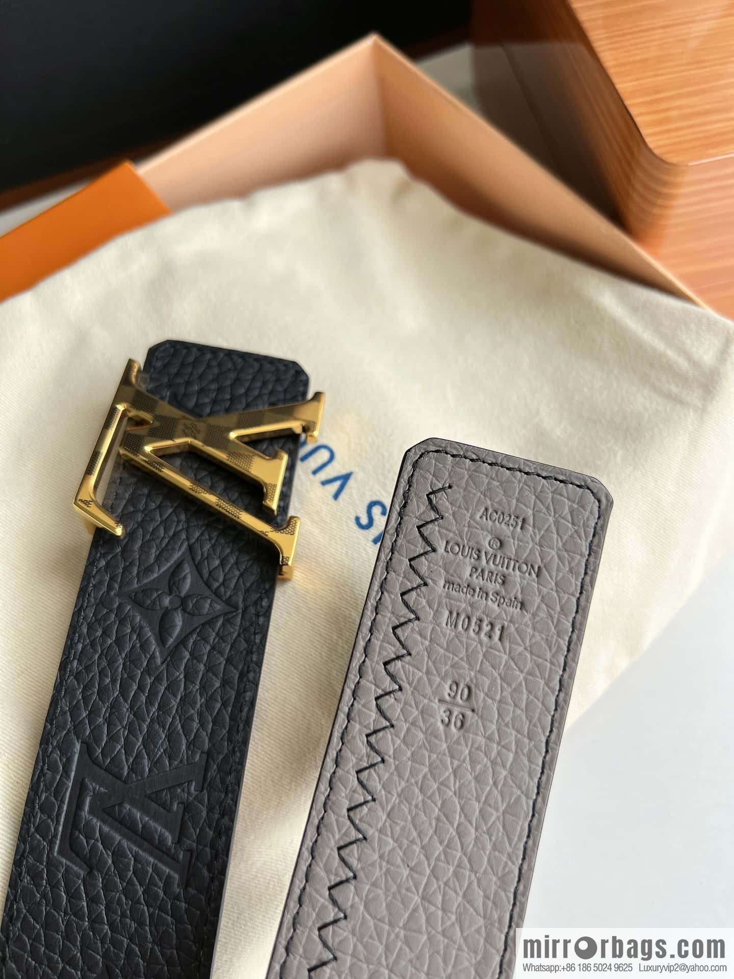 LV/Louis Vuitton Monogram lnitiales Color. Blocks Double Sided Belt 40mm