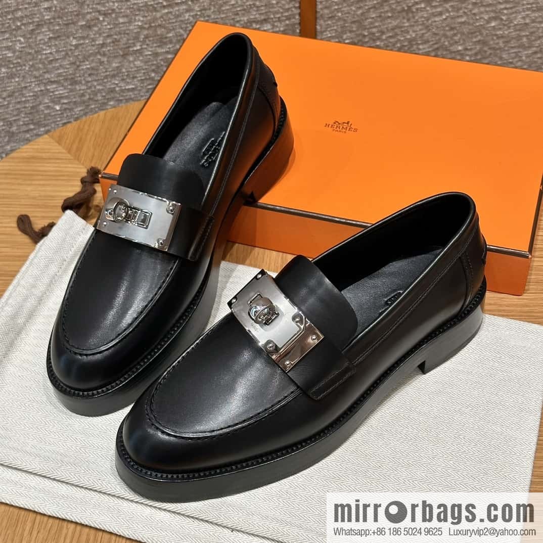 HERMES 101 Hot loafer, black/89/Noir calfskin/Calfskin
