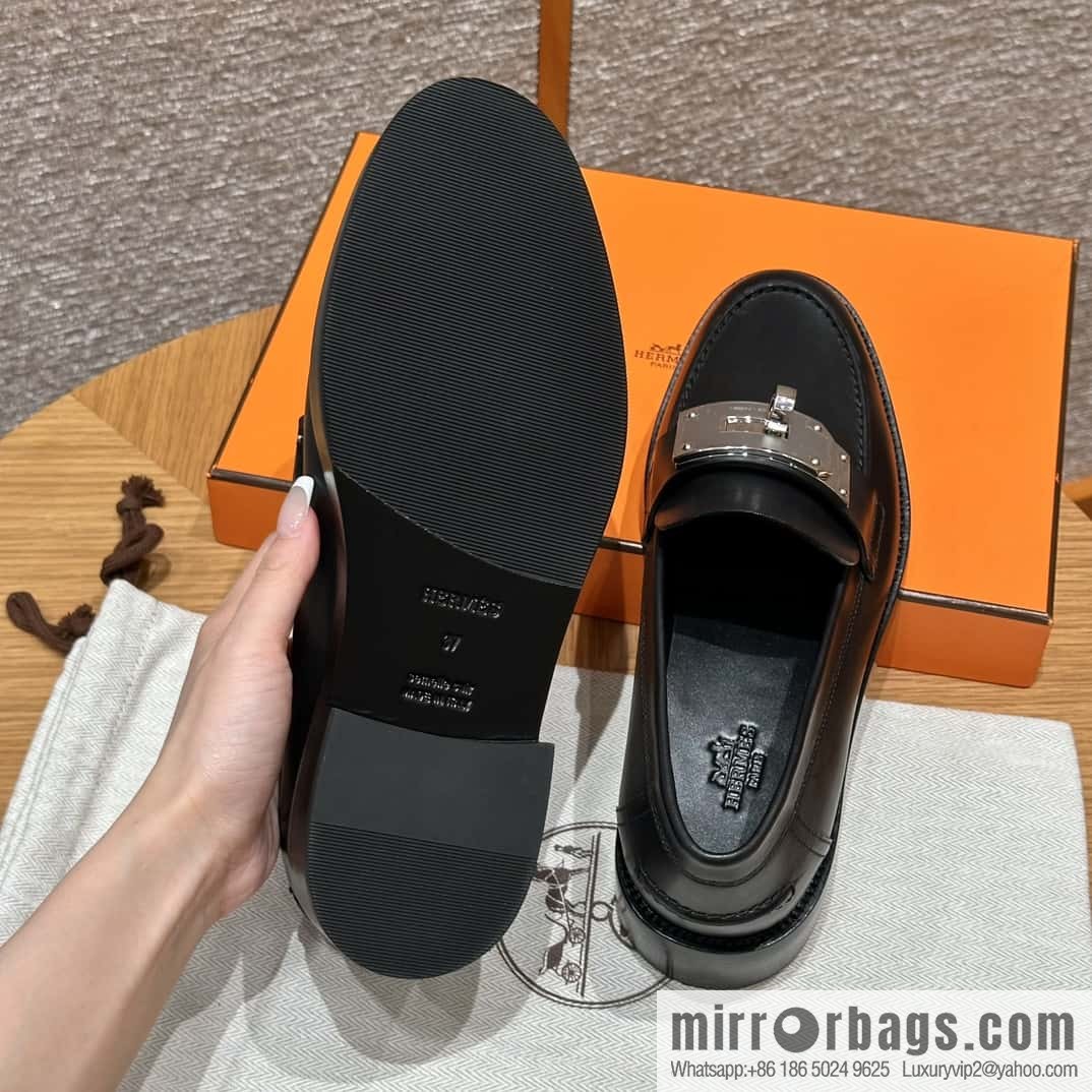 HERMES 101 Hot loafer, black/89/Noir calfskin/Calfskin
