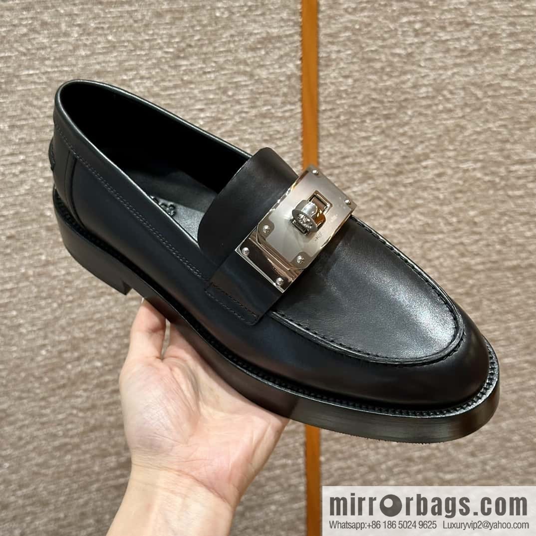 HERMES 101 Hot loafer, black/89/Noir calfskin/Calfskin