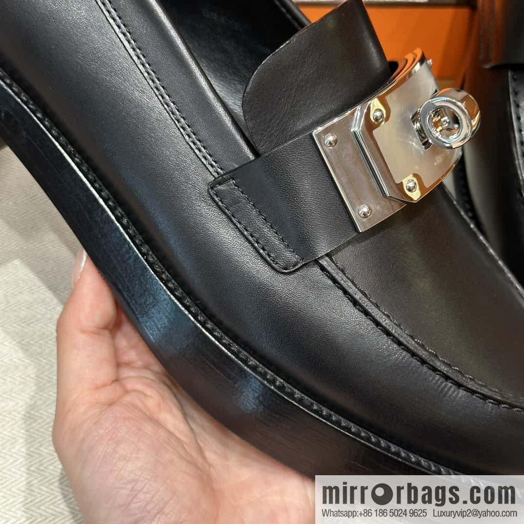 HERMES 101 Hot loafer, black/89/Noir calfskin/Calfskin