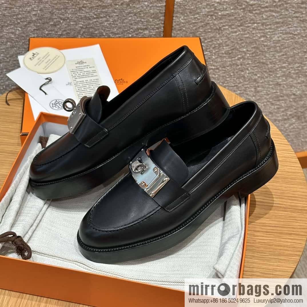 HERMES 101 Hot loafer, black/89/Noir calfskin/Calfskin