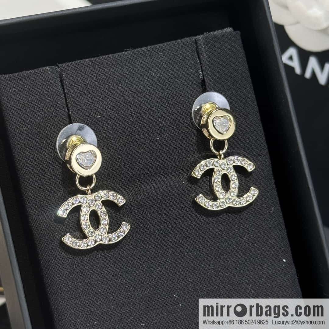 ❗️New ❗️☀️ new ☑️ chanel c2 double c peach heart love stud earrings ☀️