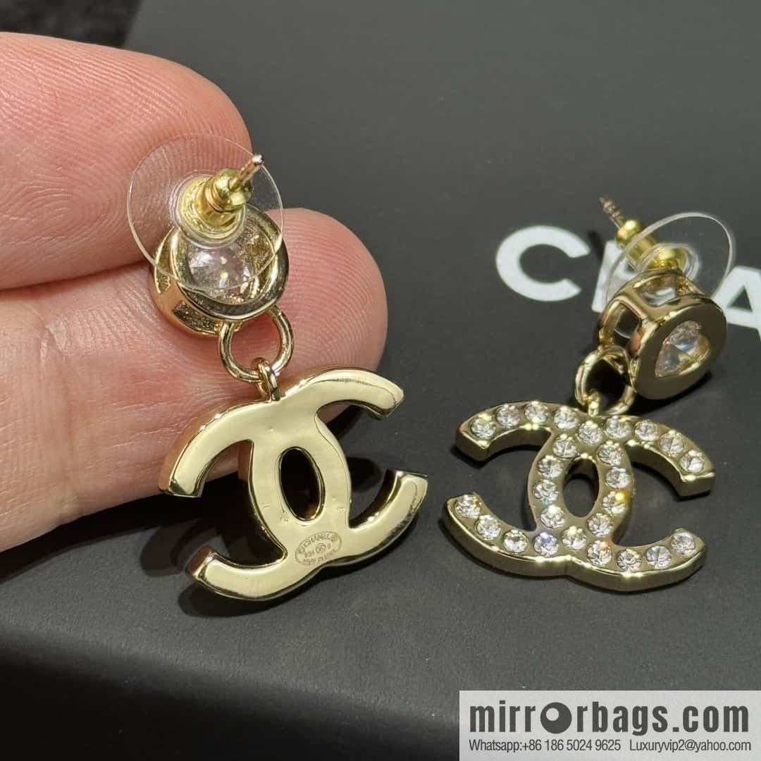 ❗️New ❗️☀️ new ☑️ chanel c2 double c peach heart love stud earrings ☀️