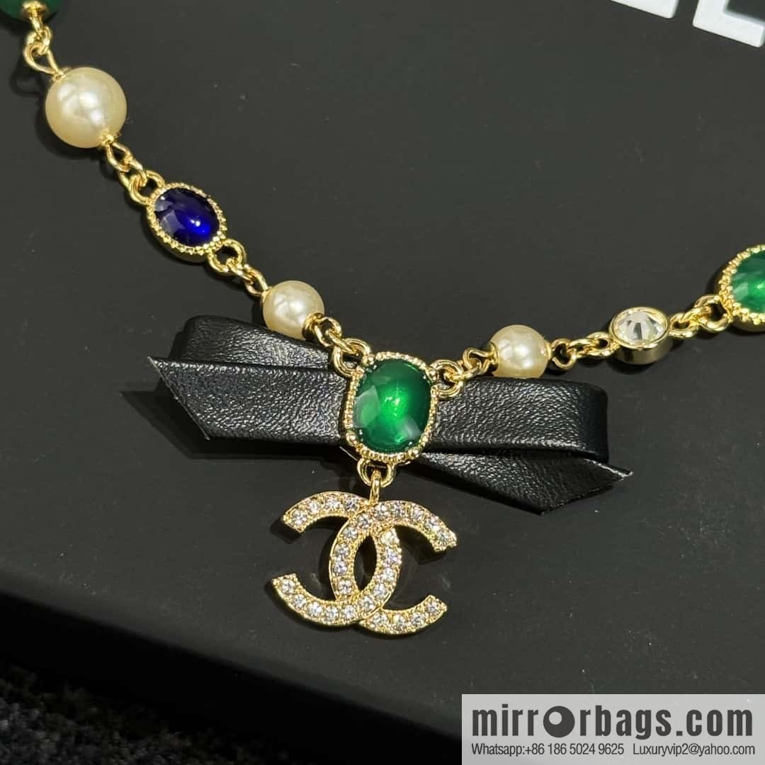 ❗️New ❗️ ☀️ New ☑️ Chanel Emerald Bow Necklace ☀️
