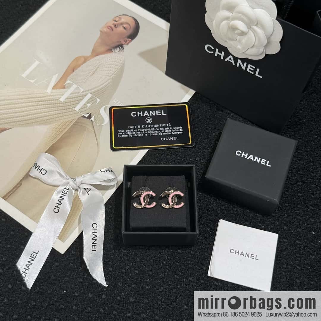 ❗️New ❗️☀️ new ☑️ chanel c1 double c half pink oil stud earrings ☀️