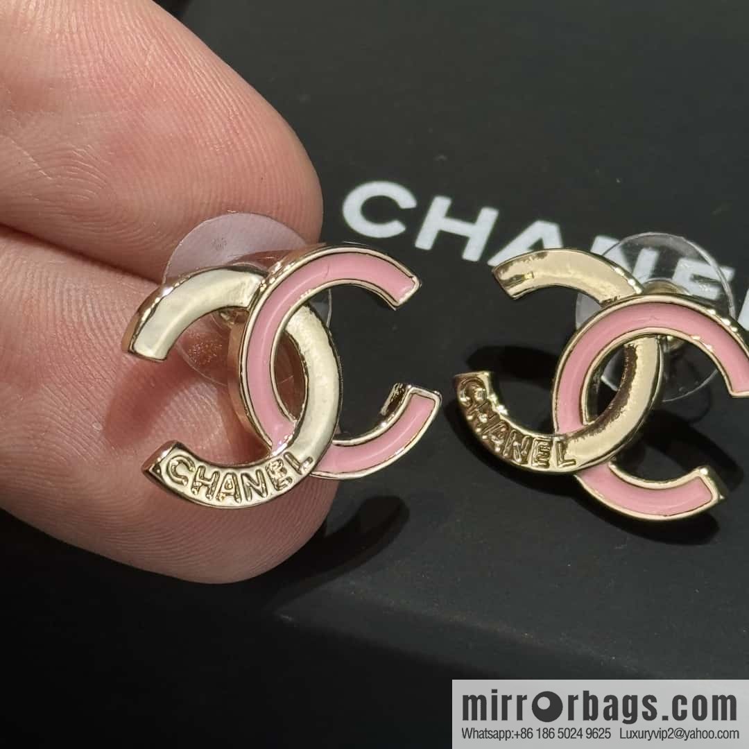 ❗️New ❗️☀️ new ☑️ chanel c1 double c half pink oil stud earrings ☀️