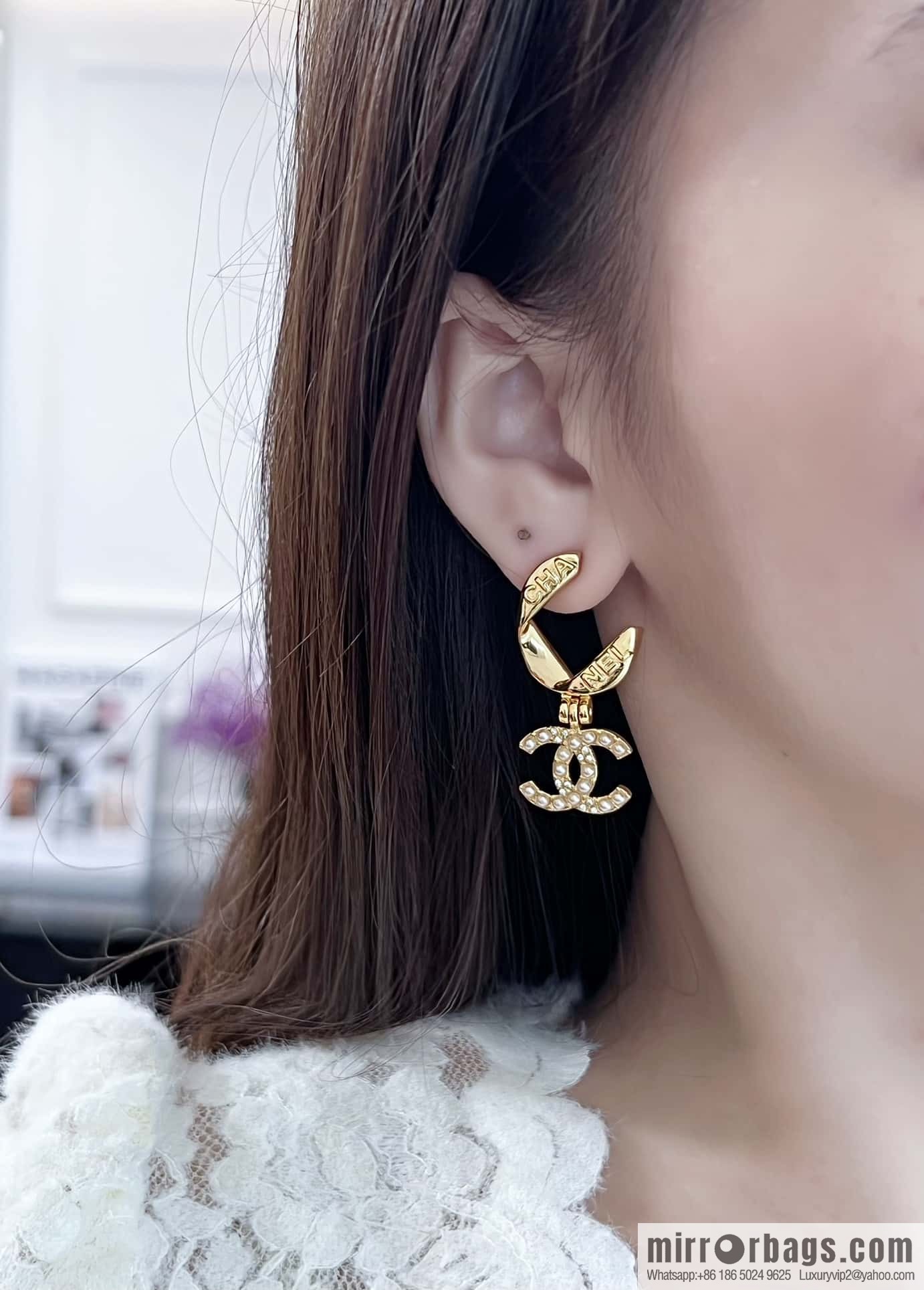 ❗️New ❗️☀️ new ☑️ chanel c2 double c stud earrings ☀️