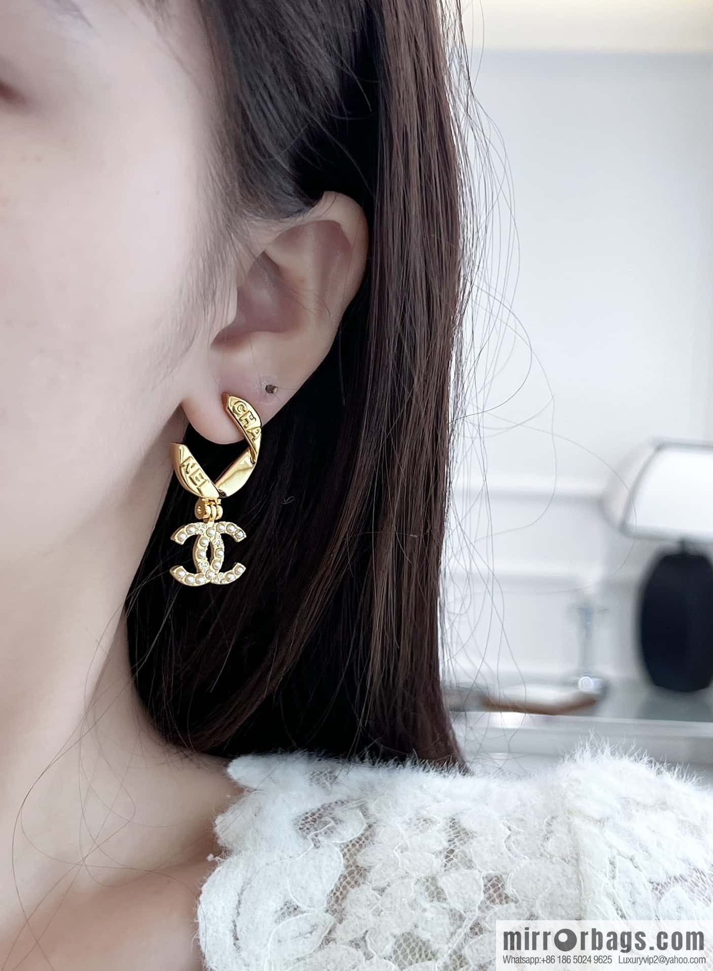 ❗️New ❗️☀️ new ☑️ chanel c2 double c stud earrings ☀️