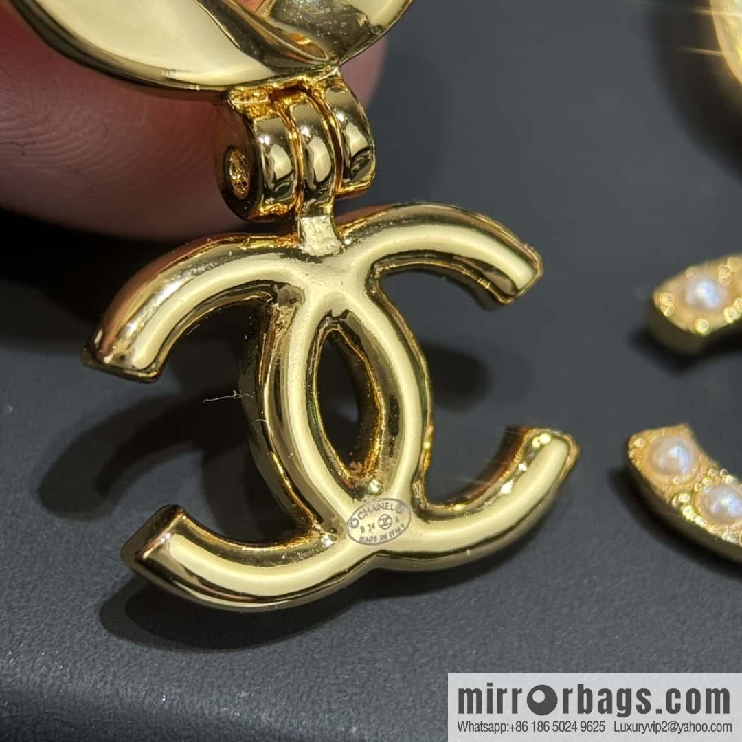 ❗️New ❗️☀️ new ☑️ chanel c2 double c stud earrings ☀️