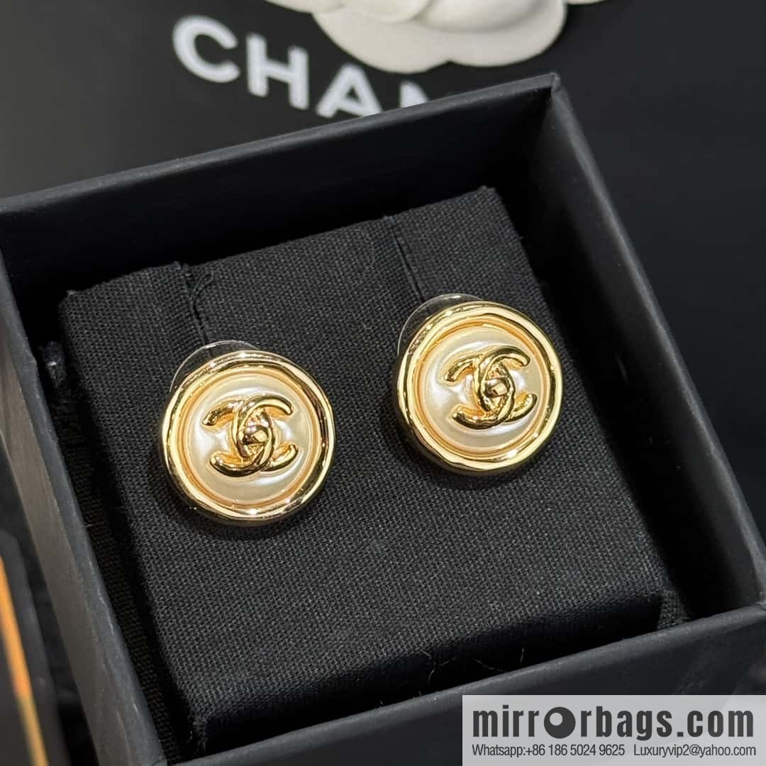 ❗️New ❗️☀️ new ☑️ chanel c1 double c round stud earrings ☀️
