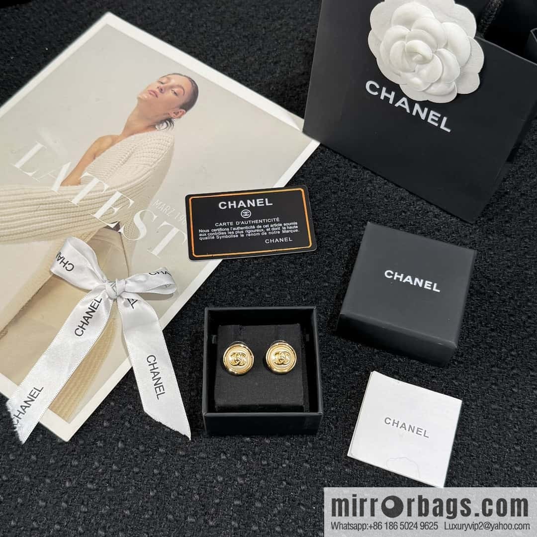 ❗️New ❗️☀️ new ☑️ chanel c1 double c round stud earrings ☀️