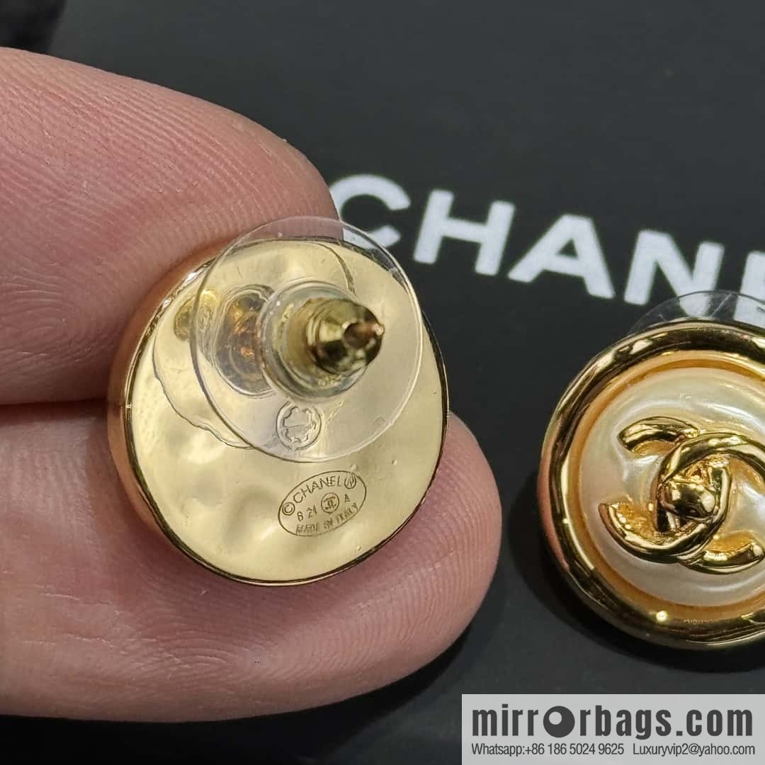 ❗️New ❗️☀️ new ☑️ chanel c1 double c round stud earrings ☀️