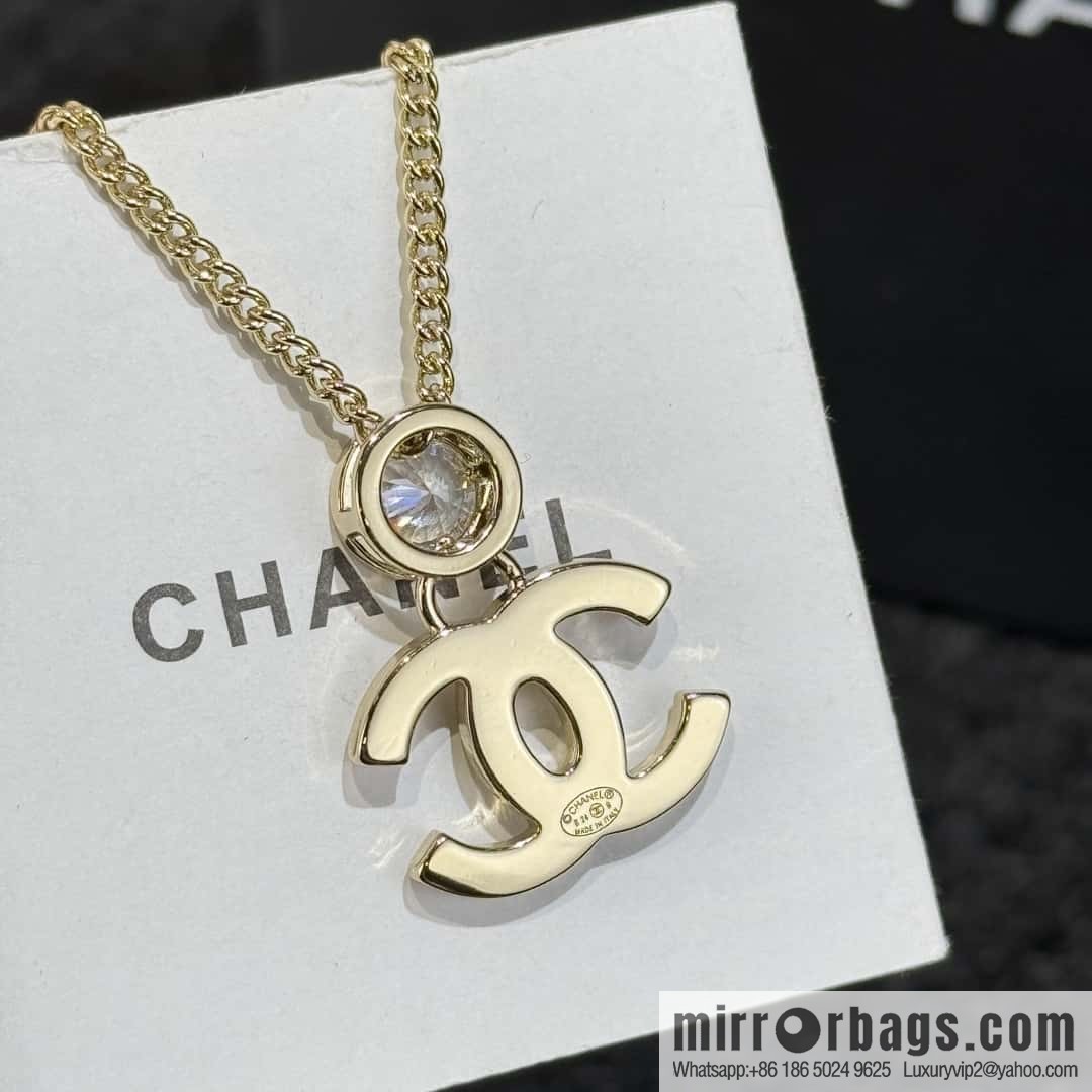 ❗️New ❗️ ☀️ new ☑️ Chanel double c round peach heart love necklace ☀️
