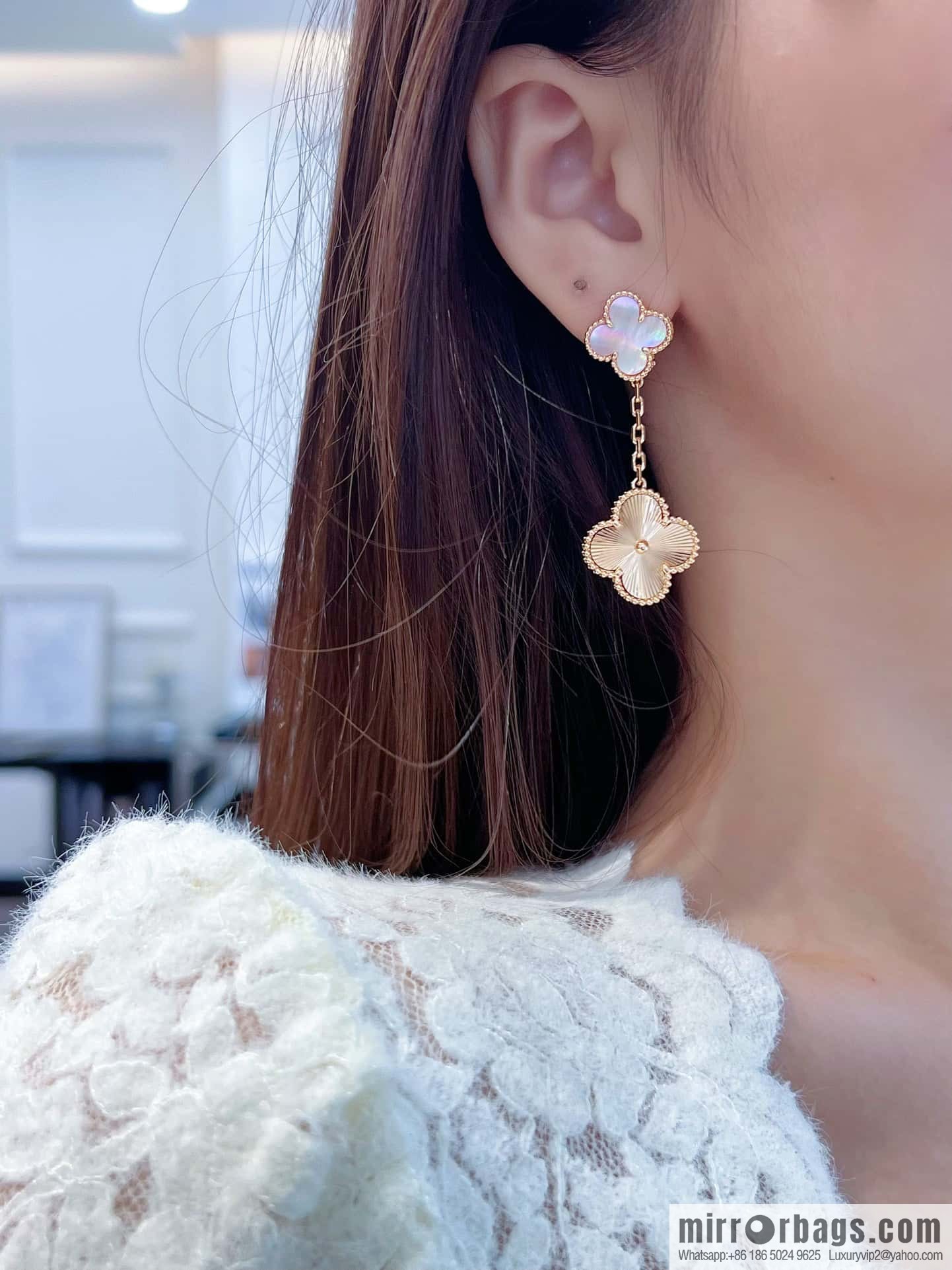 ❗️CNC version ❗️ ☀️ Van Cleef & Arpels powder shell laser engraved four-leaf clover earrings stud earrings ☀