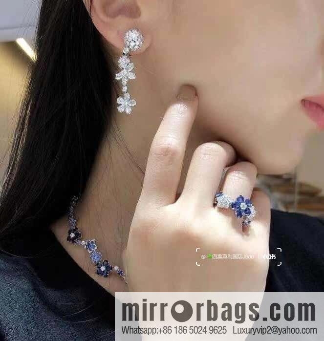 Van Cleef & Arpels A Midsummer Night's Dream Folie des Pres Necklace