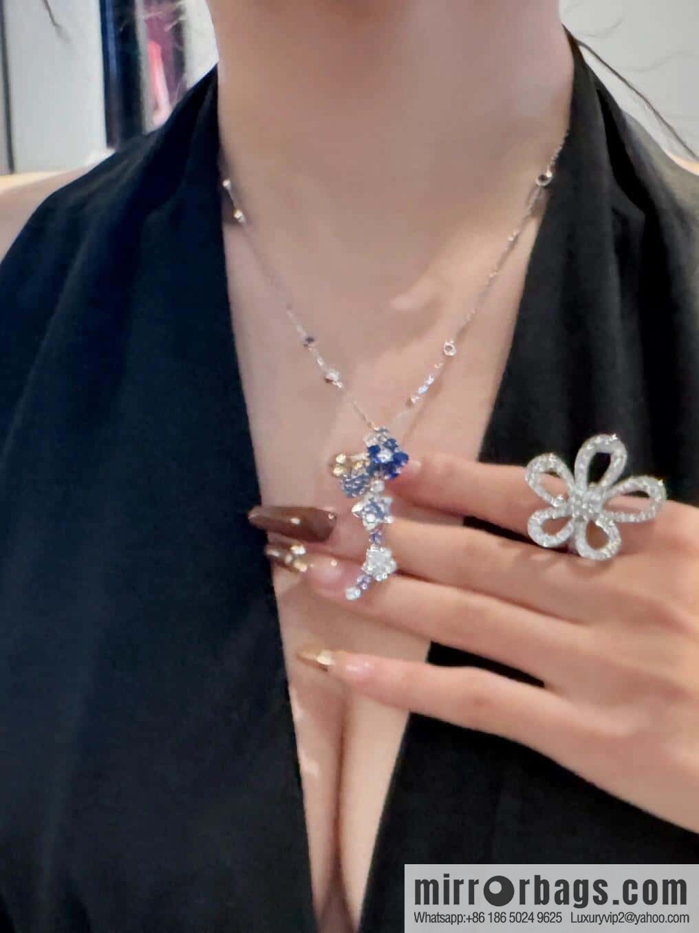 Van Cleef & Arpels A Midsummer Night's Dream Folie des Pres Necklace