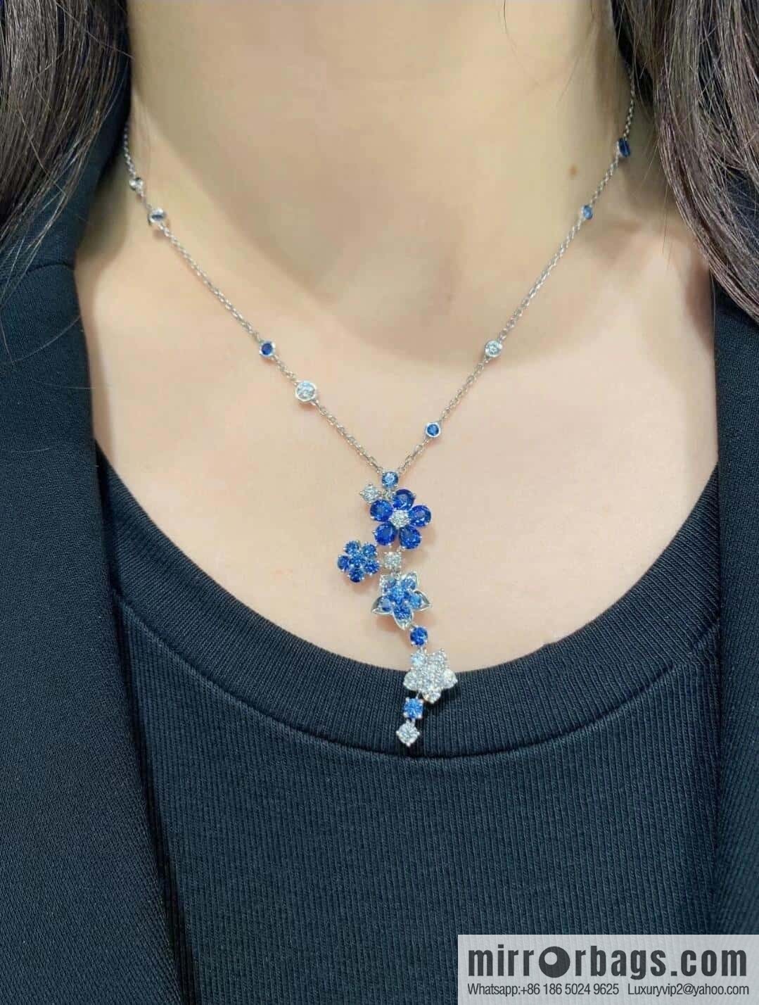 Van Cleef & Arpels A Midsummer Night's Dream Folie des Pres Necklace
