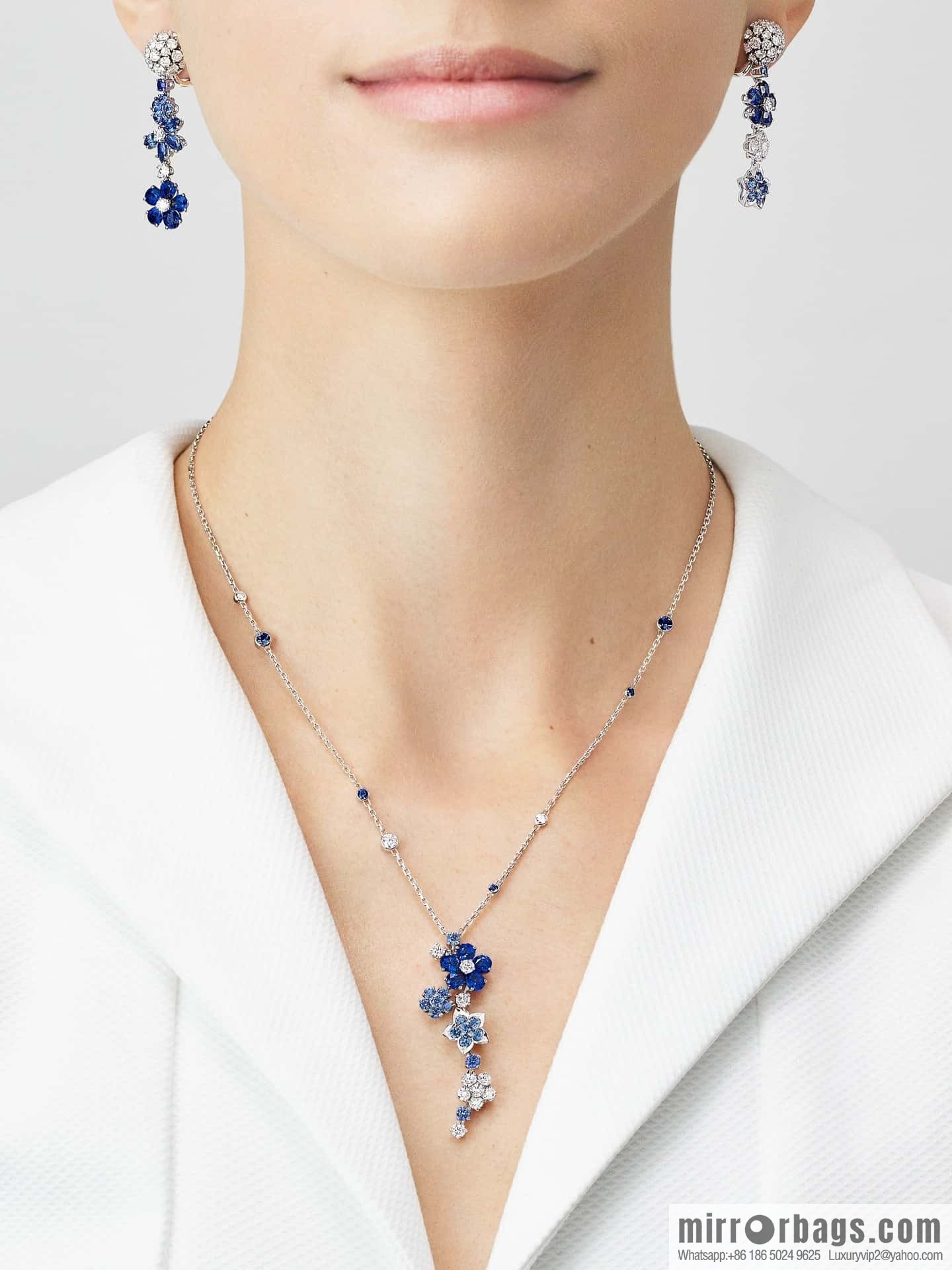 Van Cleef & Arpels A Midsummer Night's Dream Folie des Pres Necklace