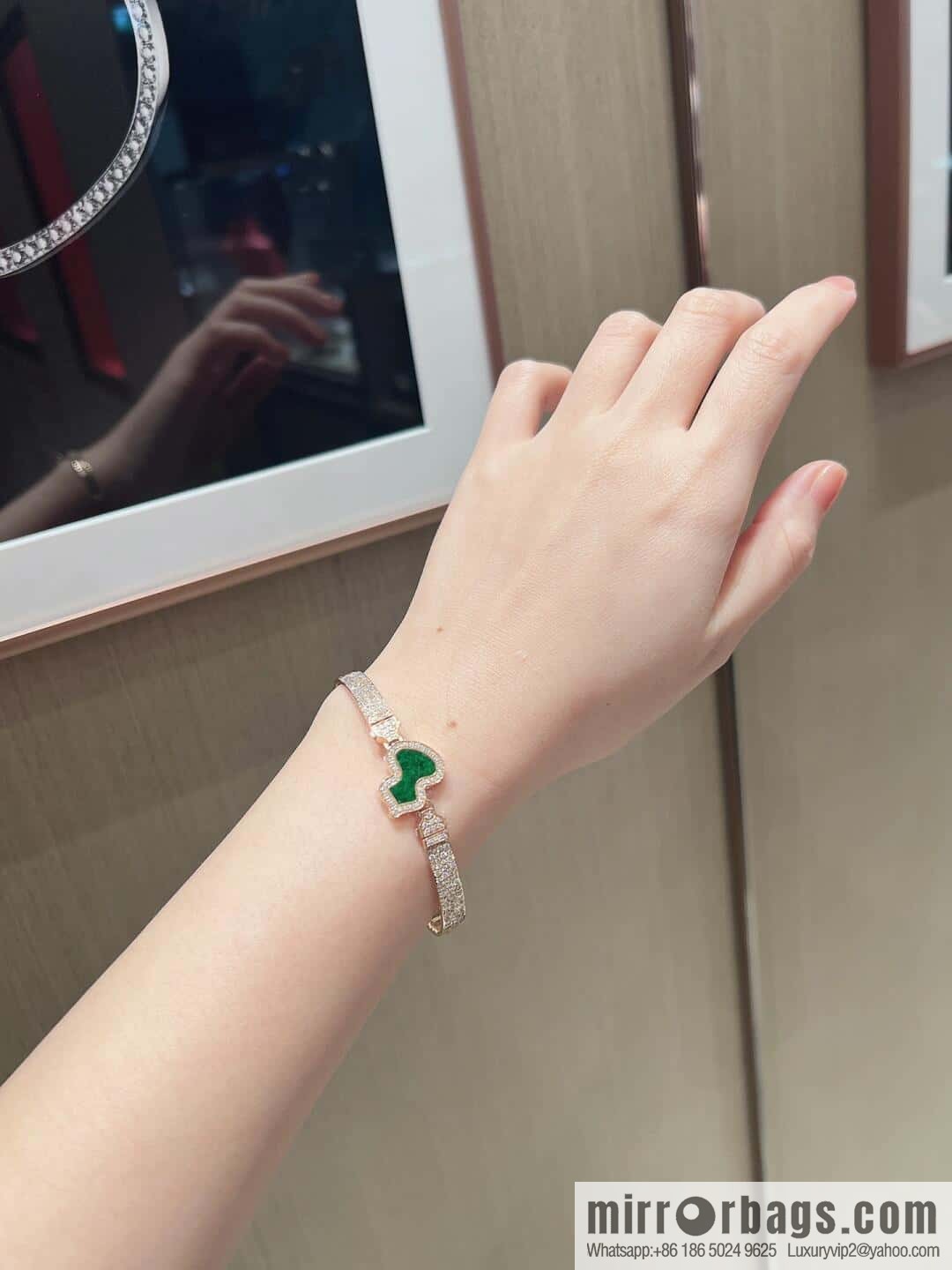 ❗️New ❗️ ☀️ Qeelin Kirin Petite Wulu agate malachite white fritillary gourd bracelet bracelet ☀️