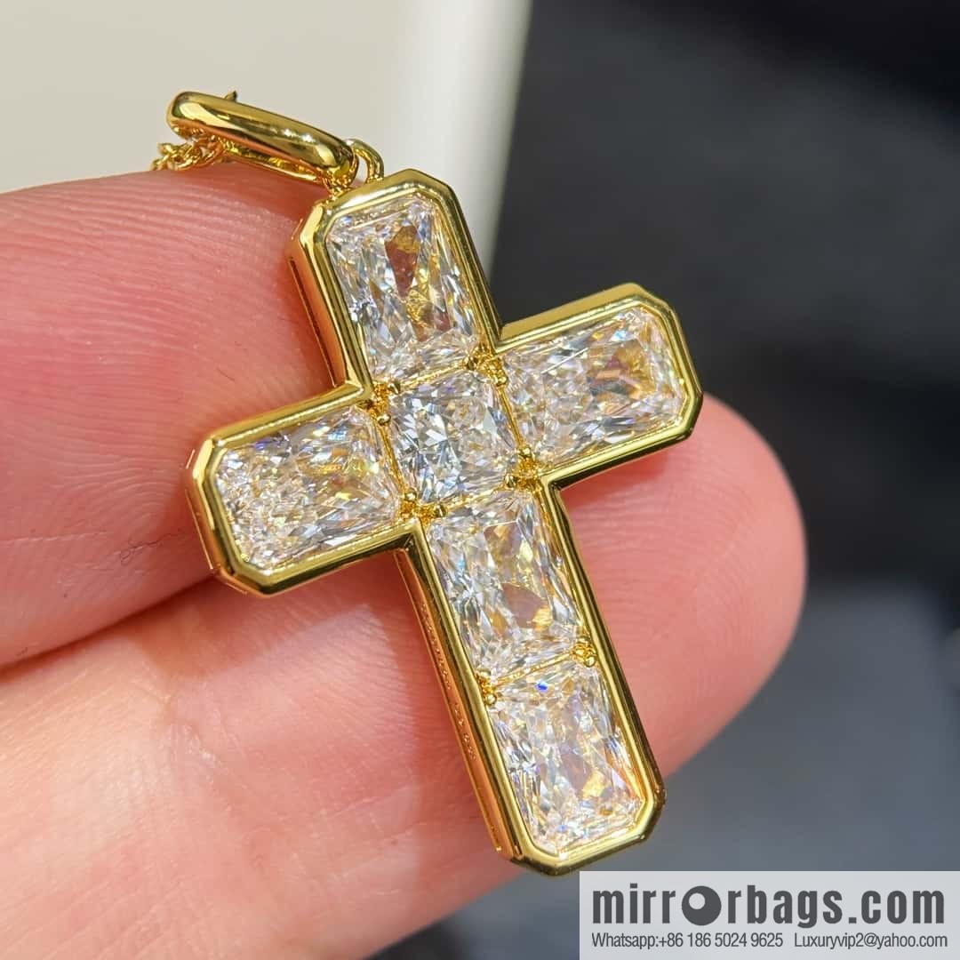 ❗New ❗ ☀ New Cross Diamond Necklace ☀