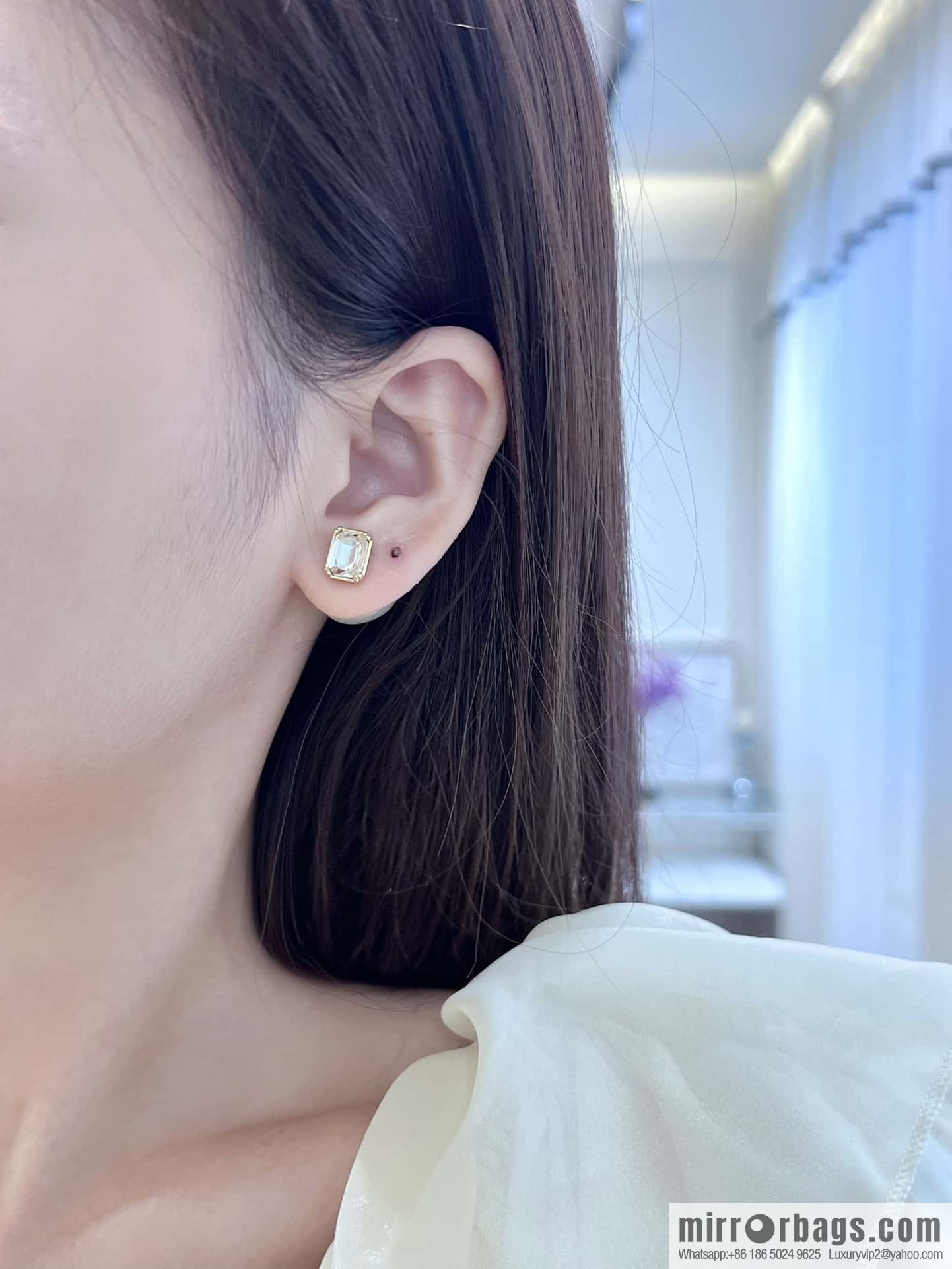 New ☑️ DIOR square diamond pearl stud earrings