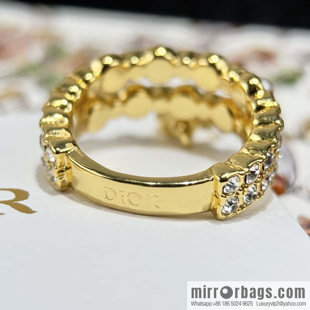 New ☑️ DIOR pearl CD ring