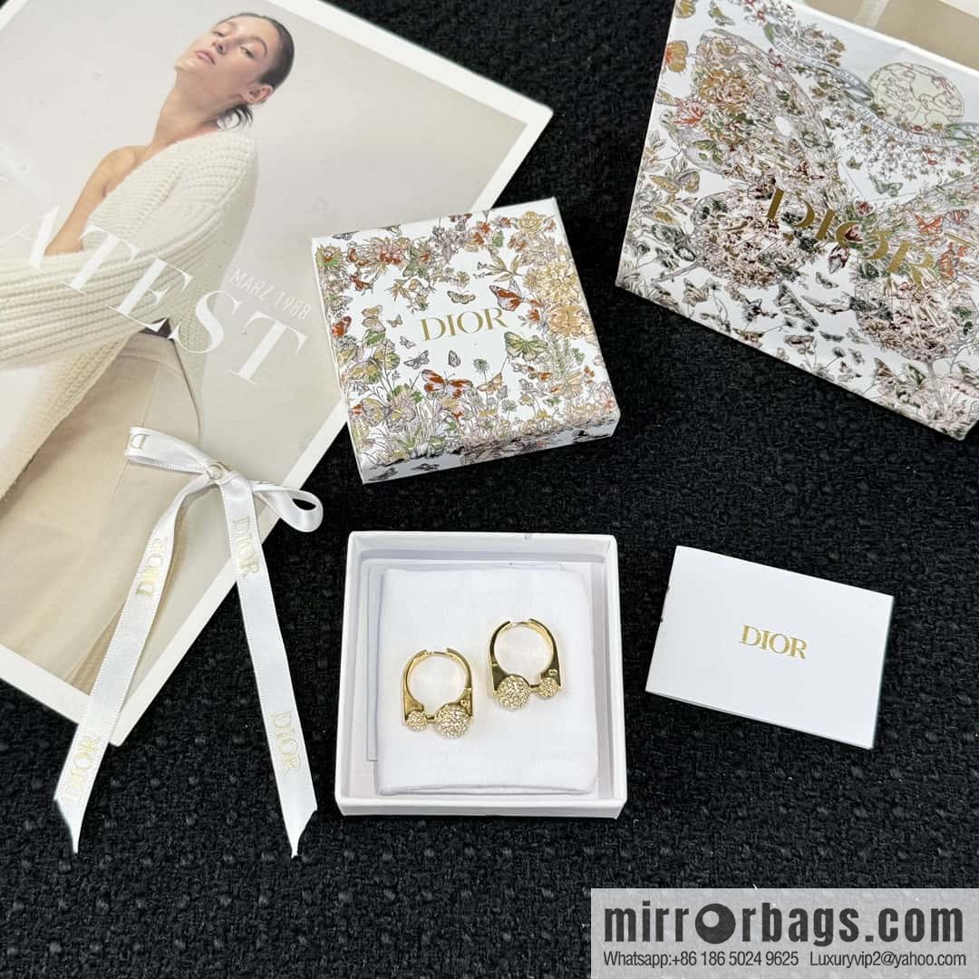 New ☑️ Dior full diamond stud earrings