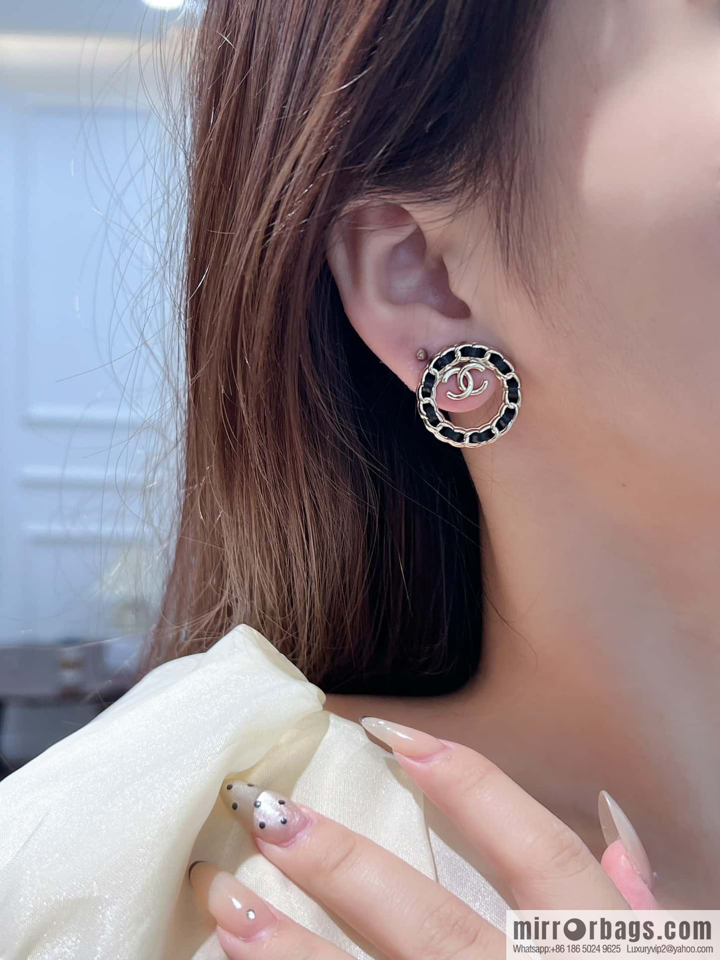 ❗️New ❗️☀️ New ☑️ Chanel c1 double c round black leather rope stud earrings ☀️