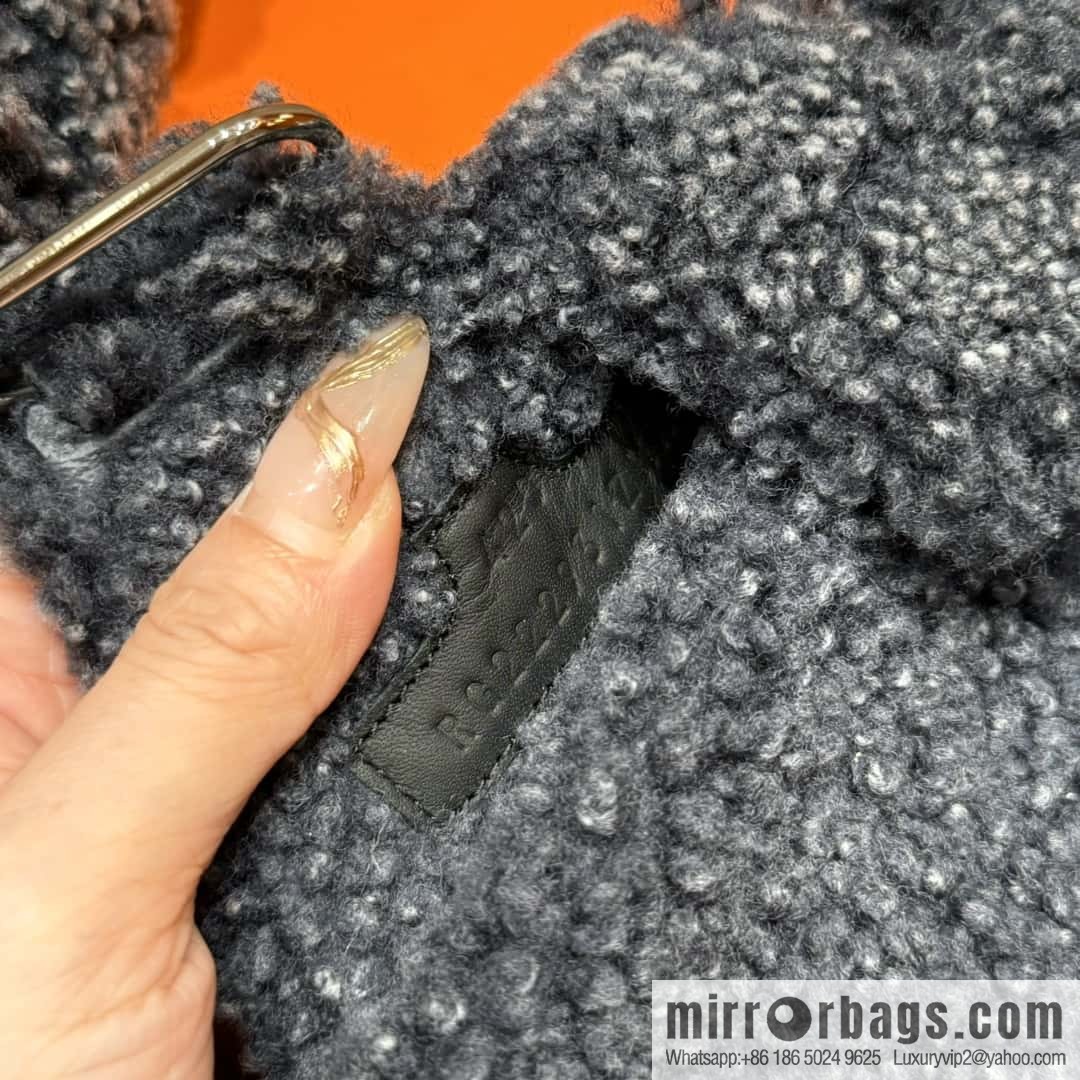 HERMES 180 Chypre men's lamb wool, dark blue/dark blue woolskin