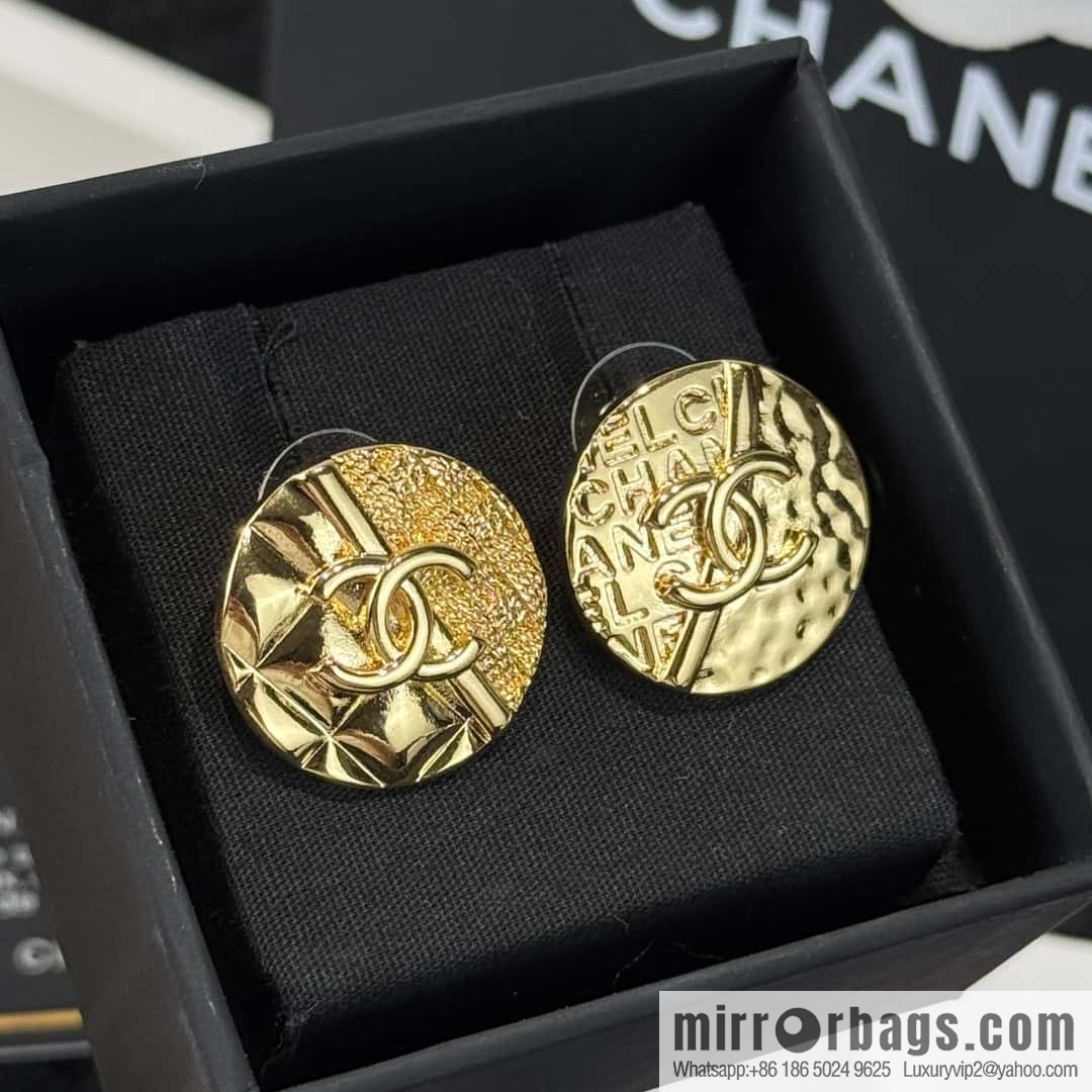 ❗️New ❗️☀️ New ☑️ Chanel c1 double c gold letter disc lava stud earrings ☀️