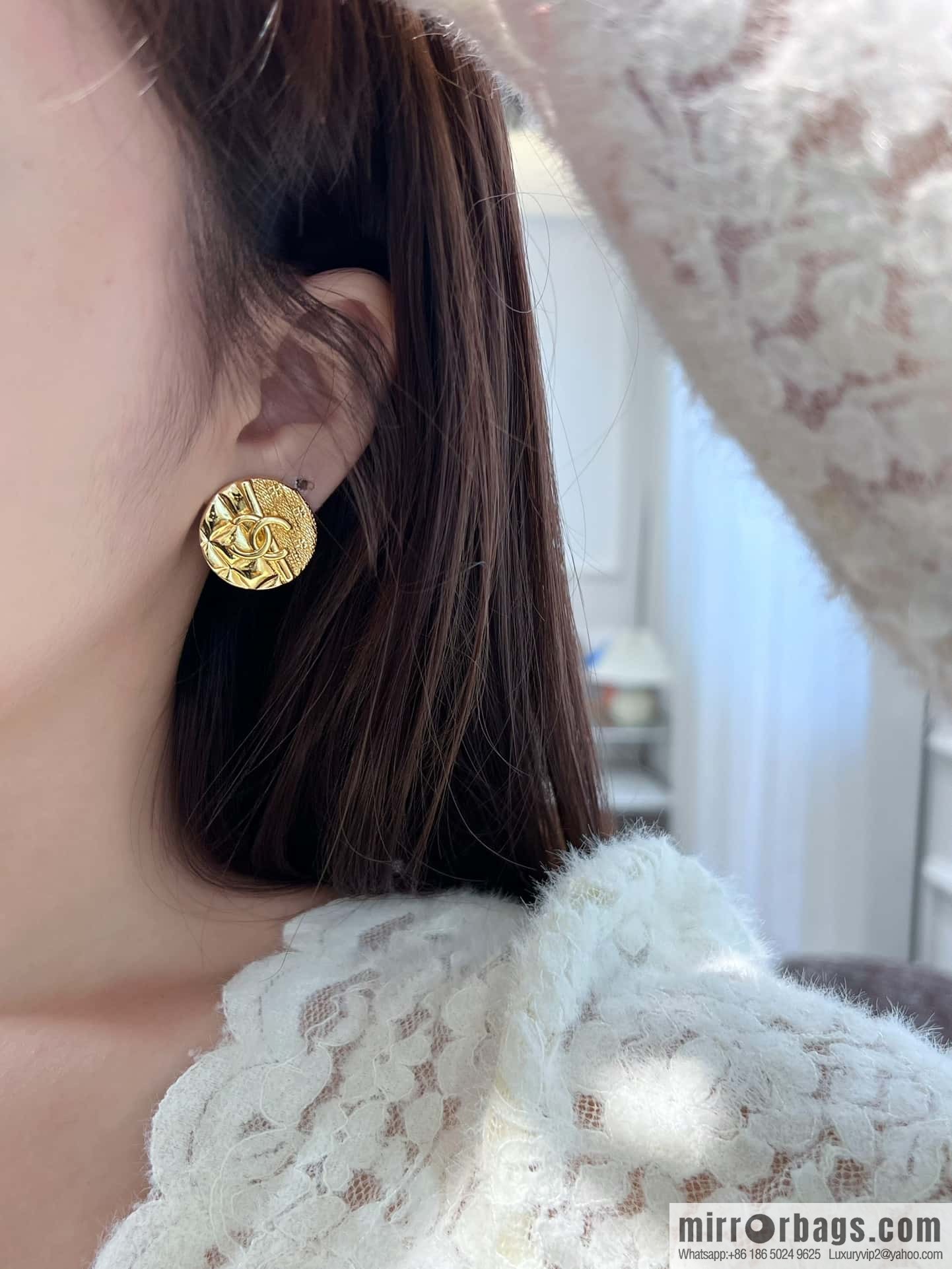 ❗️New ❗️☀️ New ☑️ Chanel c1 double c gold letter disc lava stud earrings ☀️