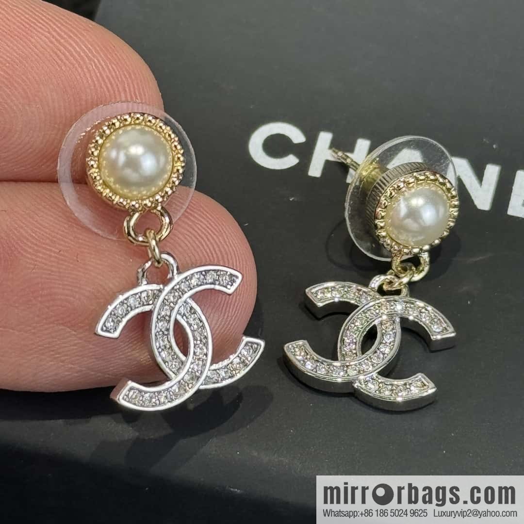 ❗️New ❗️☀️ new ☑️ chanel c1 double c pearl stud earrings ☀️