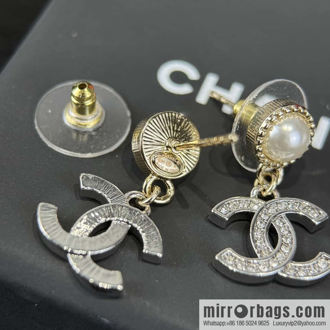 ❗️New ❗️☀️ new ☑️ chanel c1 double c pearl stud earrings ☀️