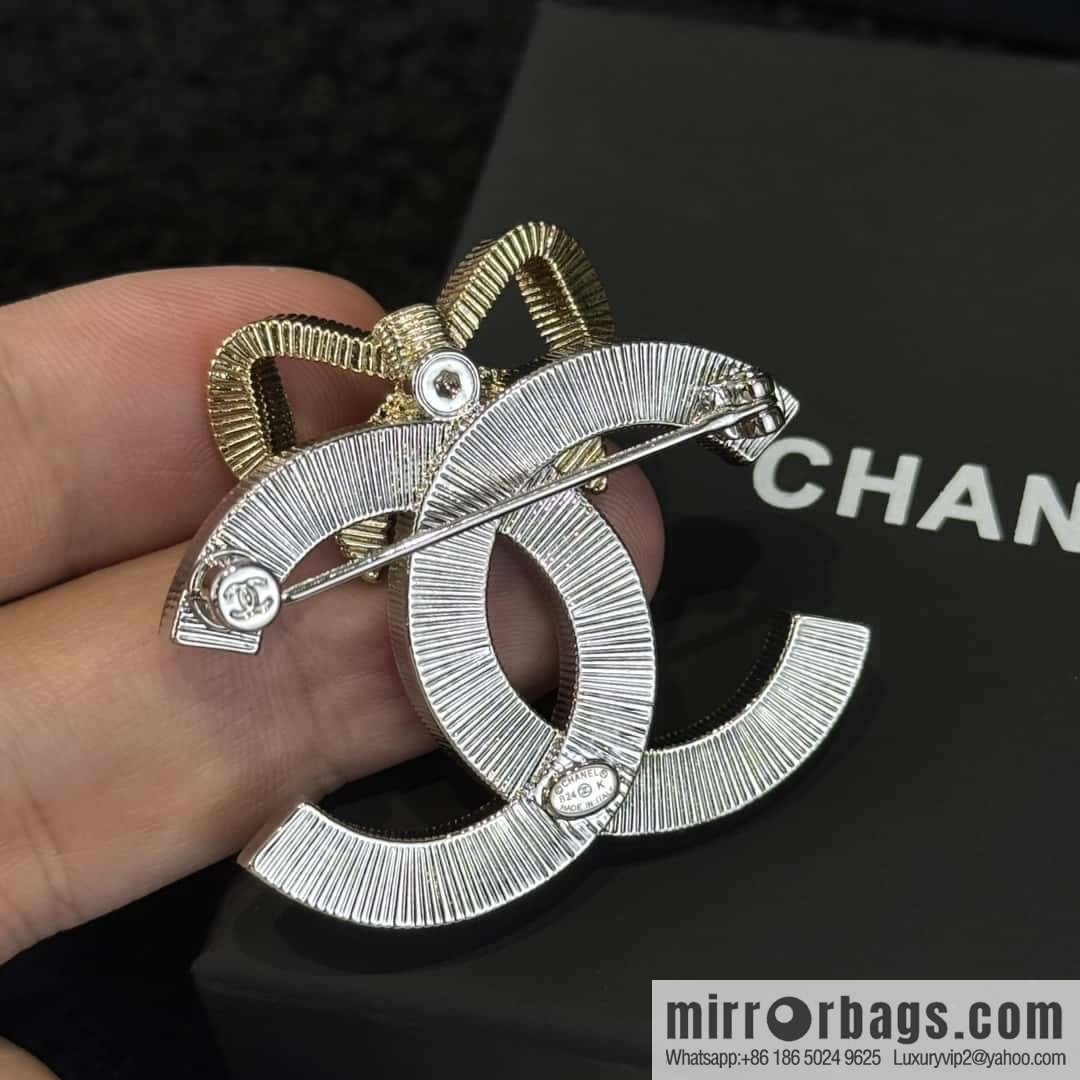 ❗️New ❗️ ☀️ new ☑️ Chanel double c full diamond bow brooch ☀️