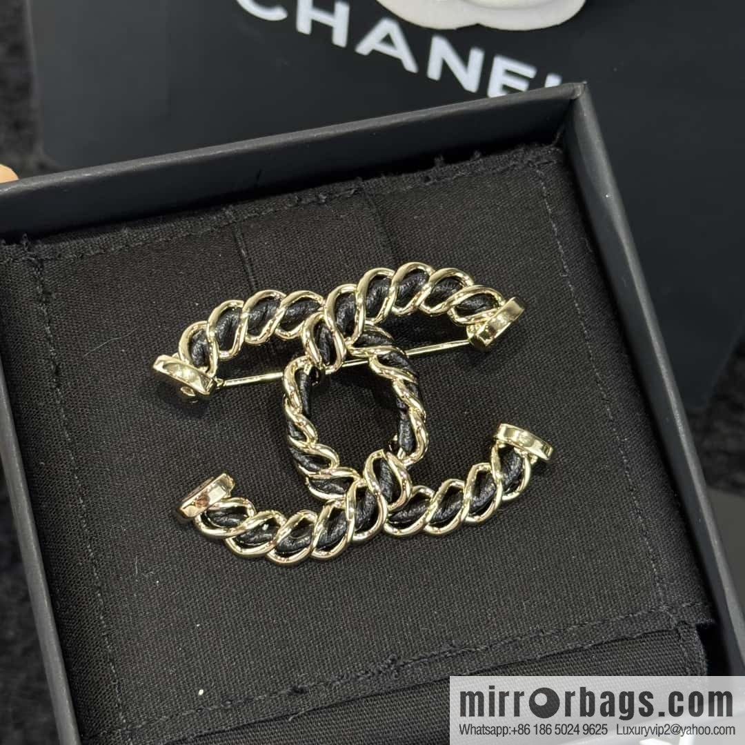 ❗️New ❗️☀️ New ☑️ Chanel Double C Black Leather Rope Brooch ☀️