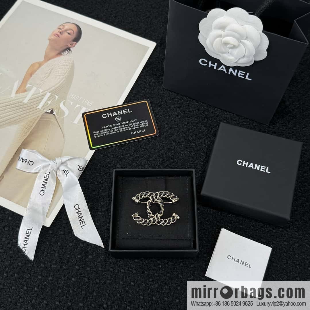 ❗️New ❗️☀️ New ☑️ Chanel Double C Black Leather Rope Brooch ☀️