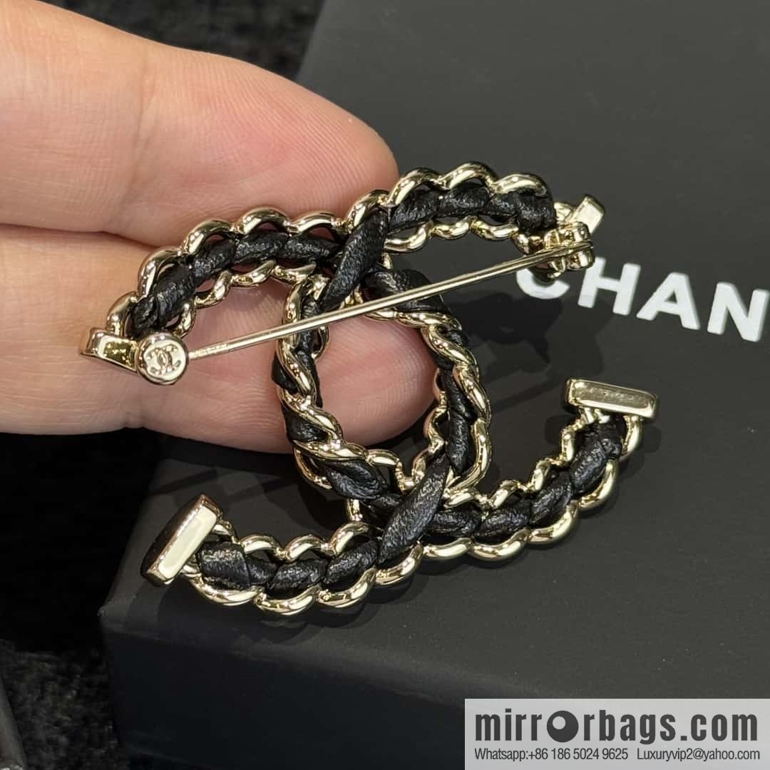 ❗️New ❗️☀️ New ☑️ Chanel Double C Black Leather Rope Brooch ☀️