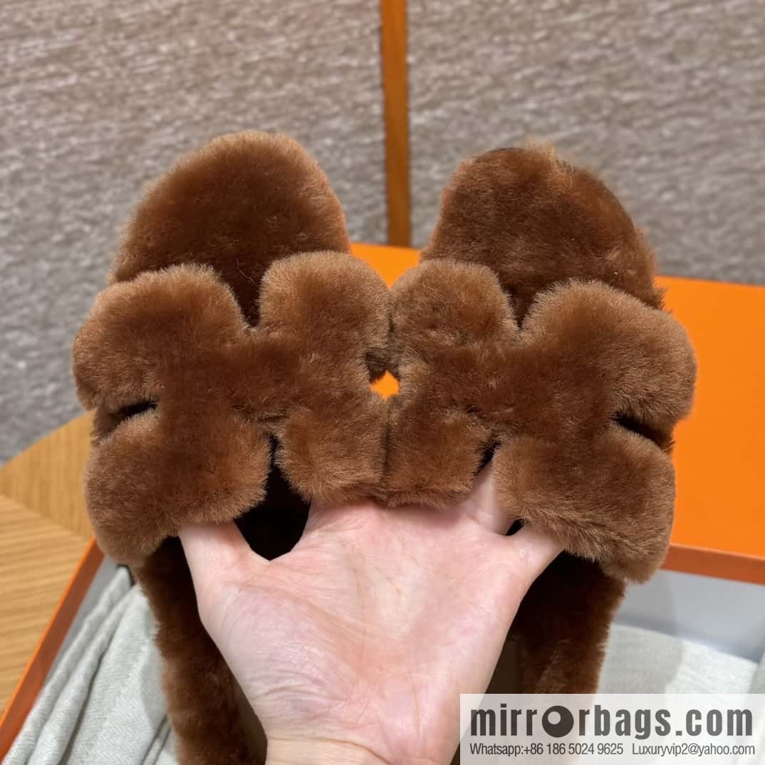 HERMES 181 Oran sandals, natural/Naturel/woolskin
